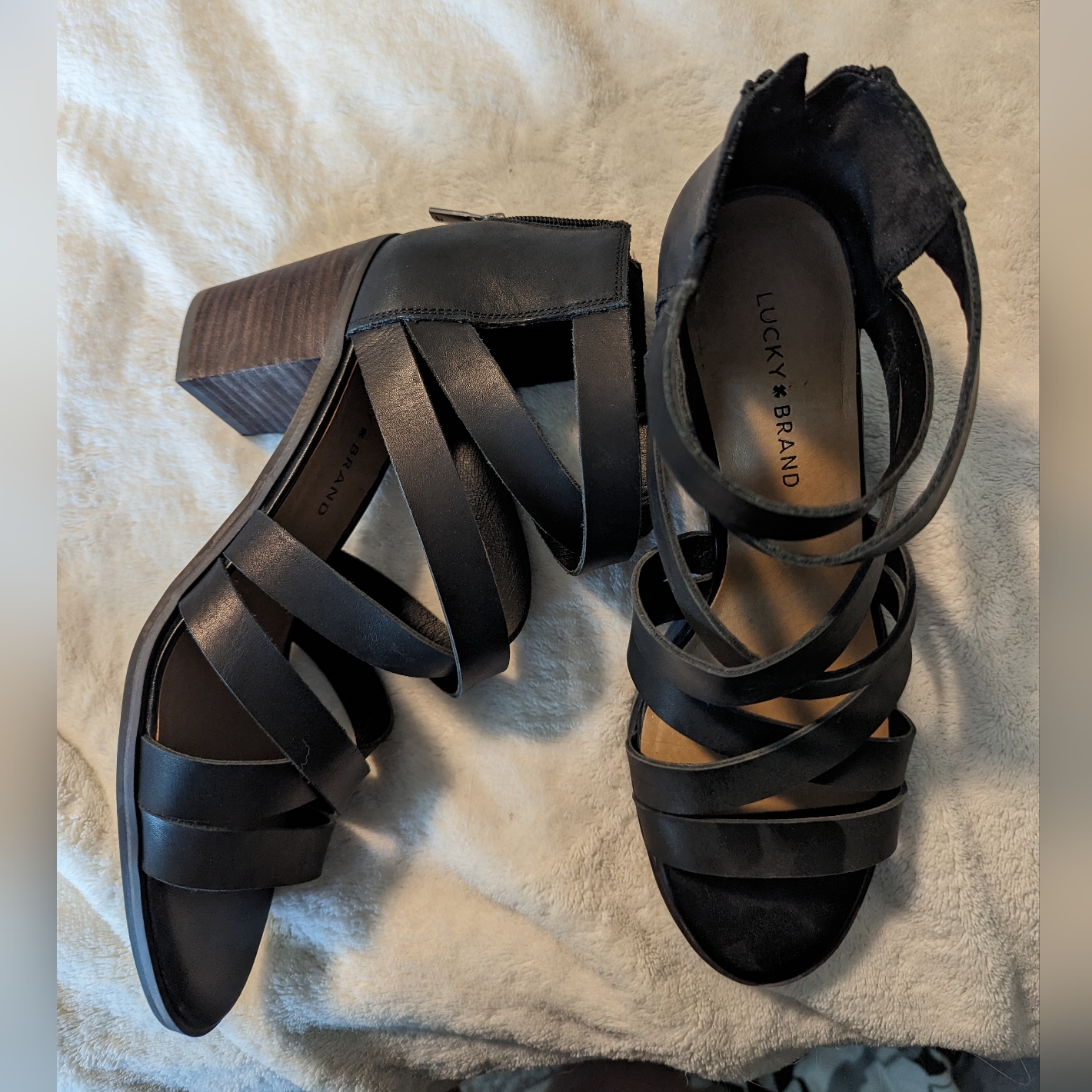 Lucky Brand Size 11 Sandals